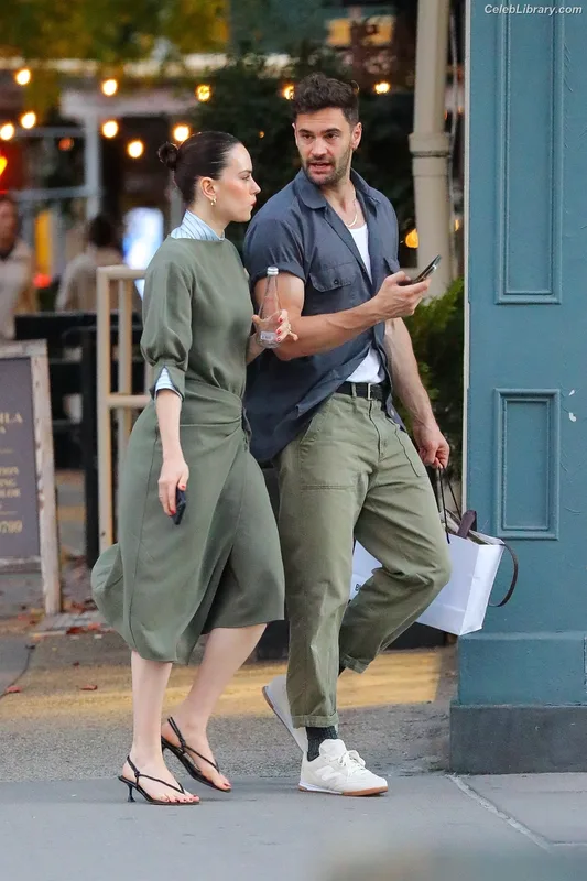 Daisy Ridley photo 7 of 1214