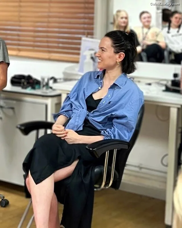 Daisy Ridley photo 24 of 1214