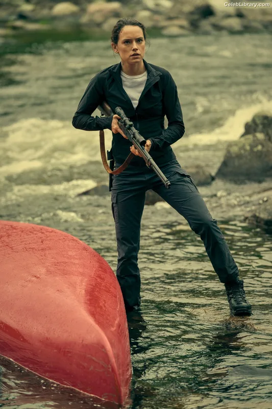 Daisy Ridley photo 1 of 1214