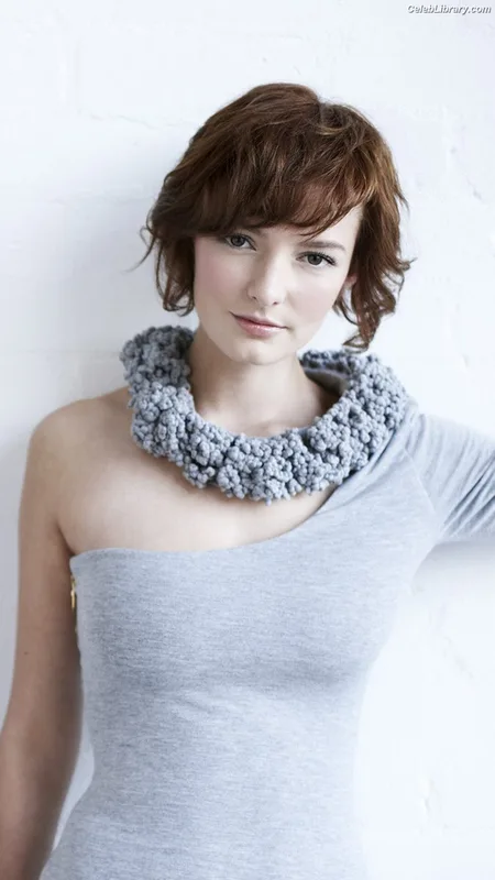 Dakota Blue Richards photo 10 of 147