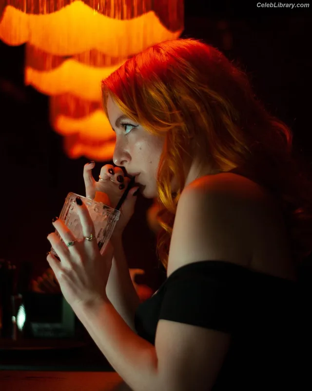 Dakota Blue Richards photo 23 of 147
