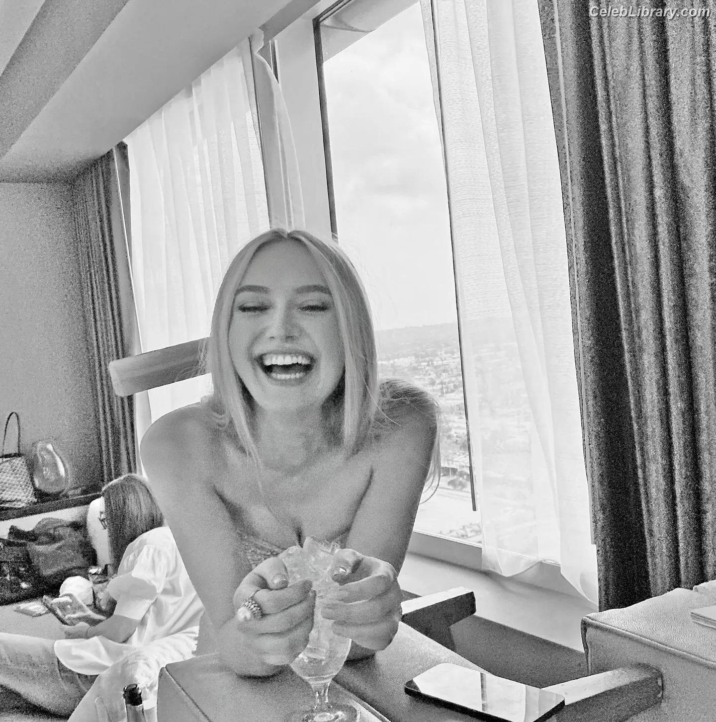 Dakota Fanning photo 5 of 728