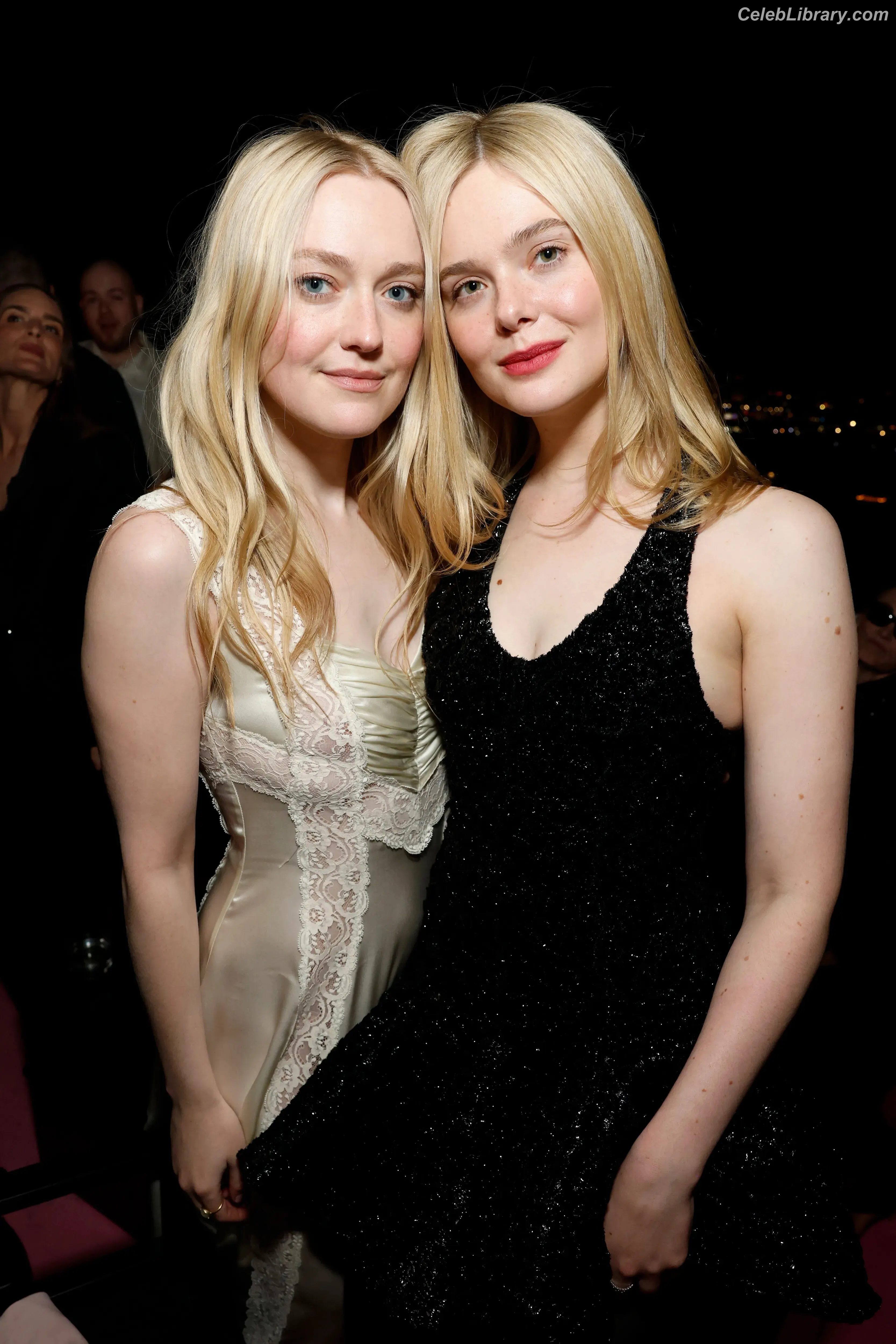 Dakota Fanning photo 24 of 728