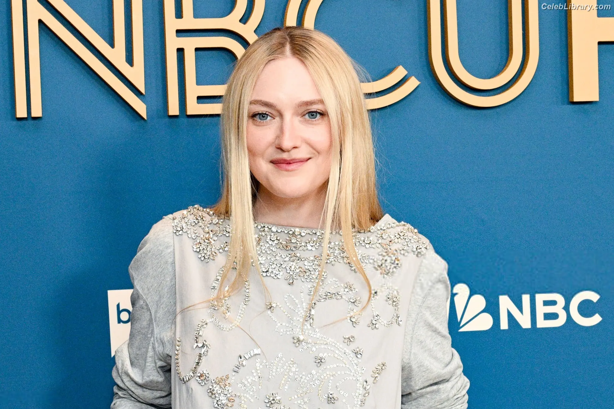 Dakota Fanning photo 11 of 728