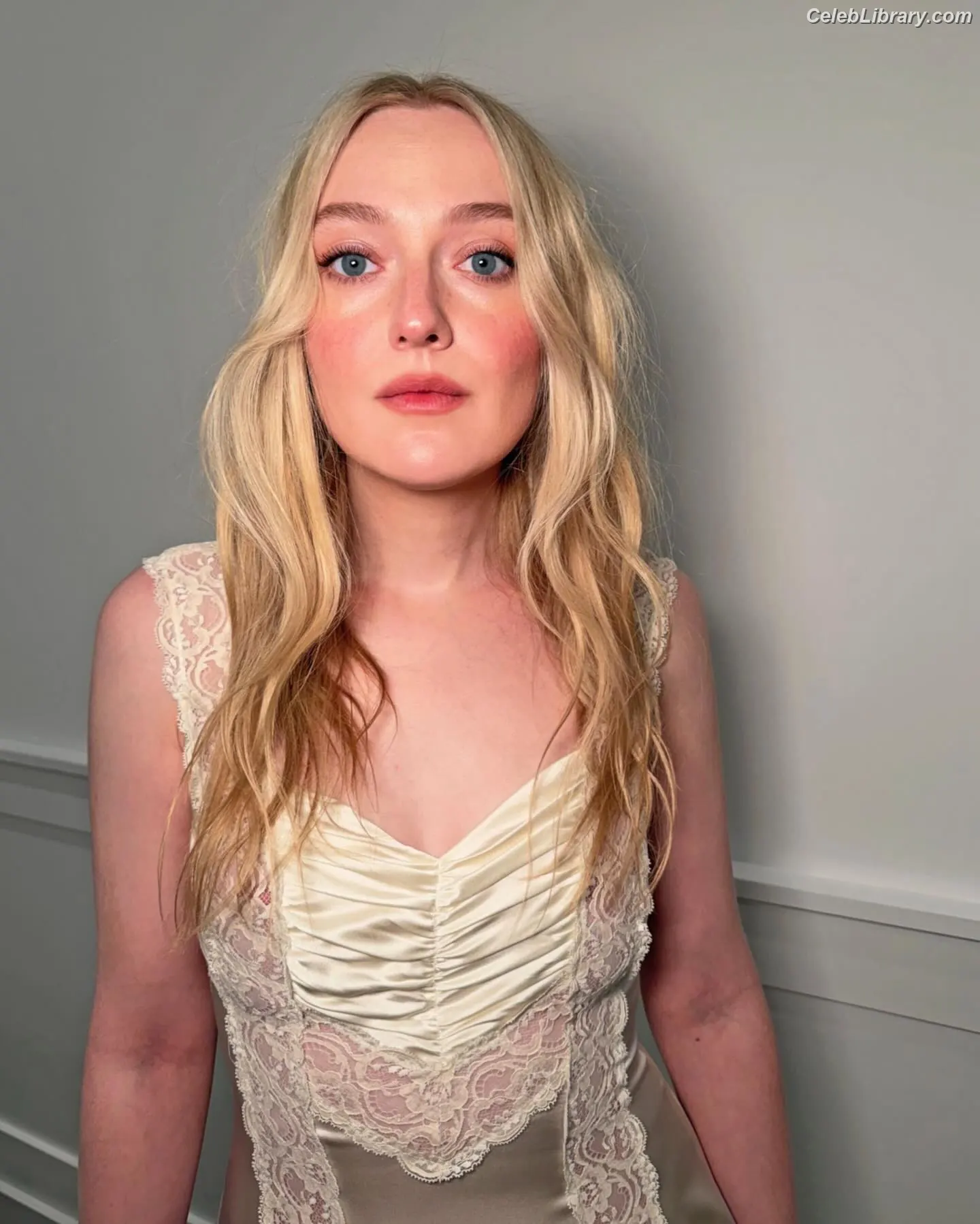 Dakota Fanning photo 9 of 728