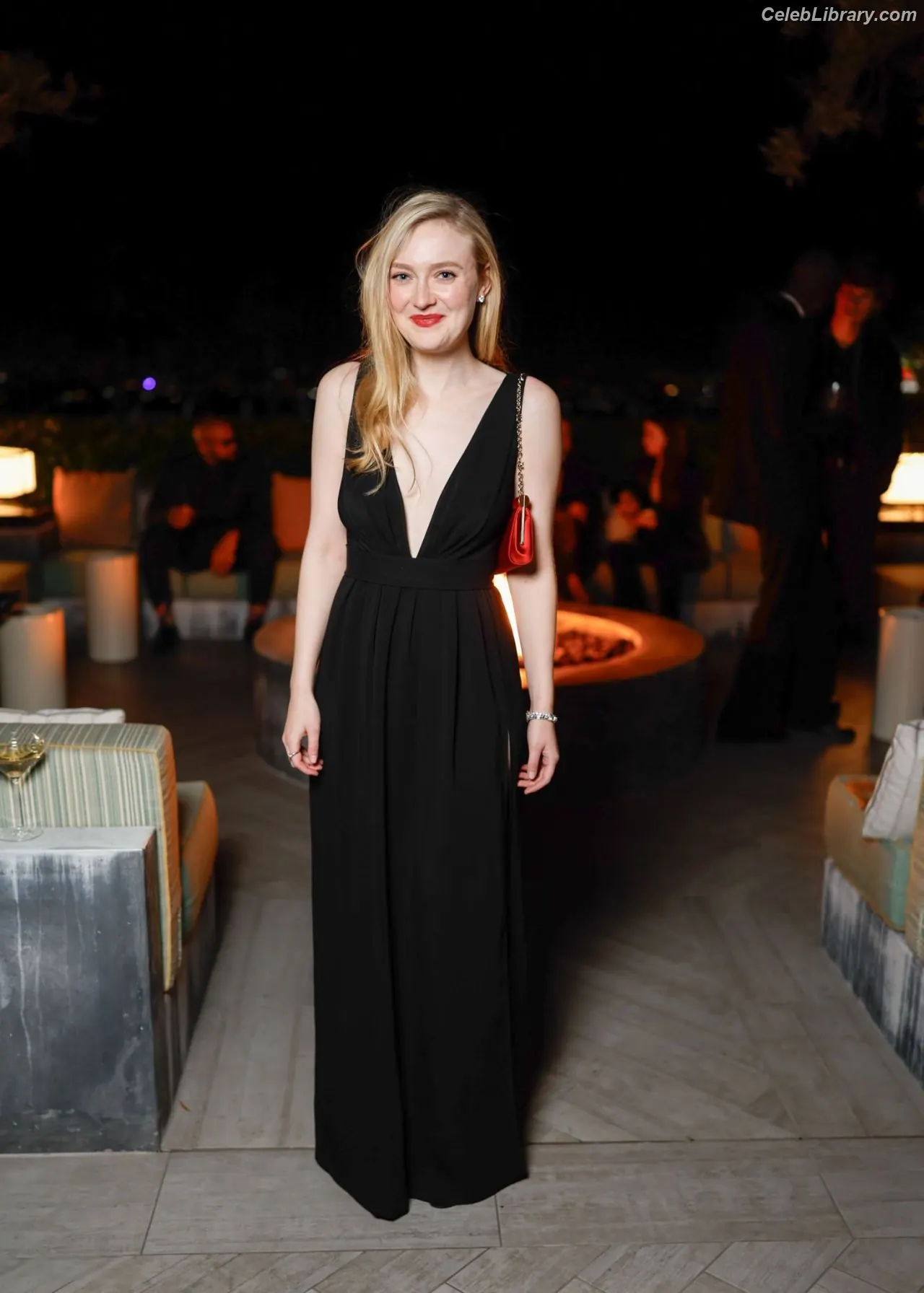 Dakota Fanning photo 14 of 728