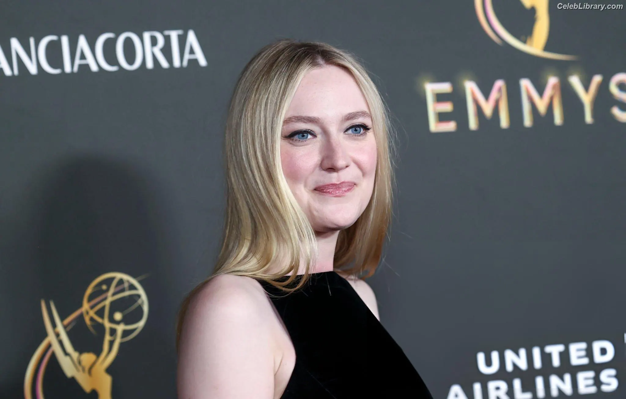 Dakota Fanning photo 16 of 728