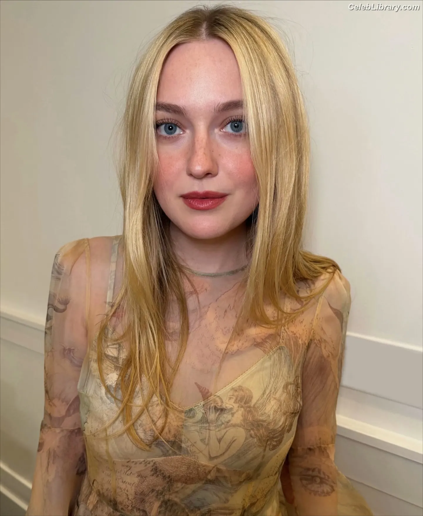 Dakota Fanning photo 18 of 728