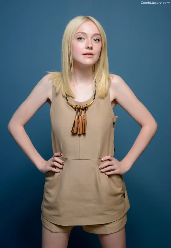 Dakota Fanning photo 3 of 728