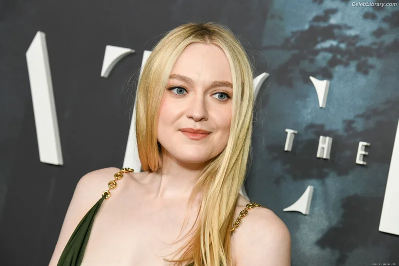 Dakota Fanning photo 19 of 728