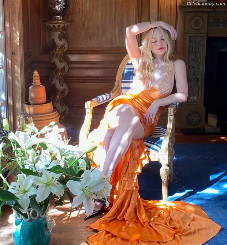 Dakota Fanning photo 7 of 728