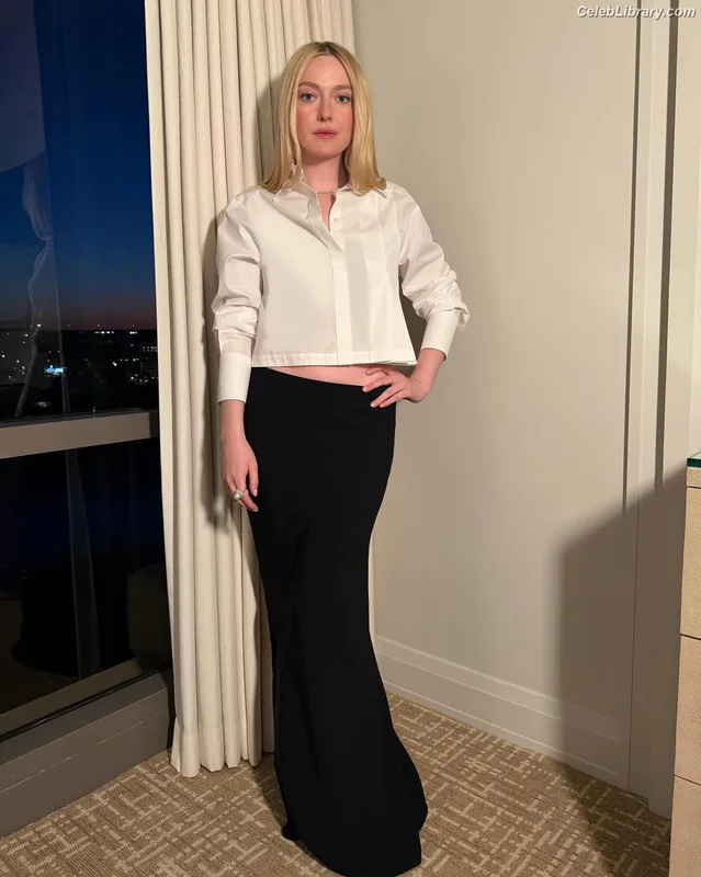 Dakota Fanning photo 2 of 728