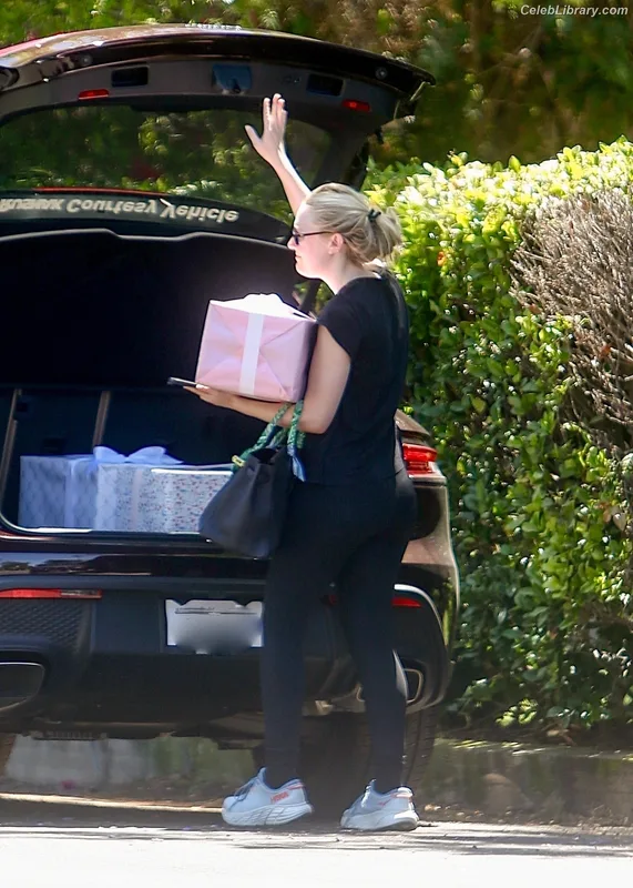 Dakota Fanning photo 18 of 728