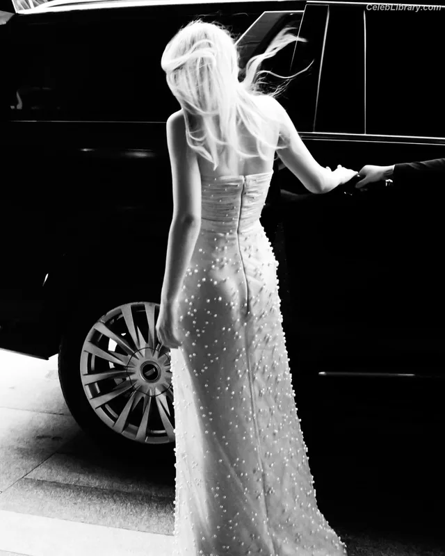 Dakota Fanning photo 22 of 728