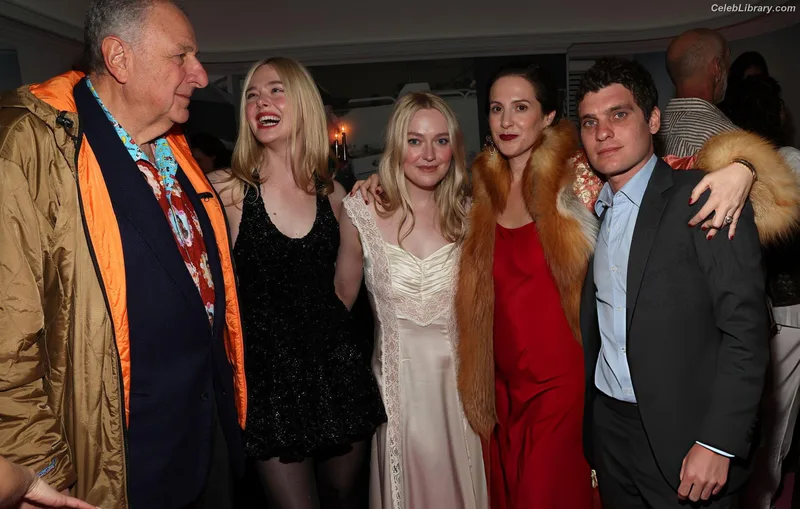 Dakota Fanning photo 20 of 728
