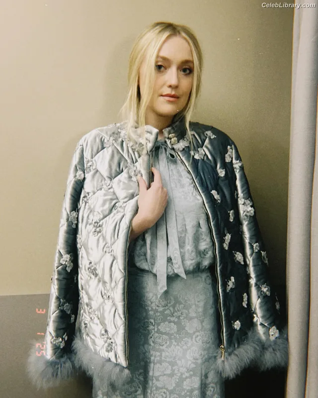Dakota Fanning photo 20 of 728
