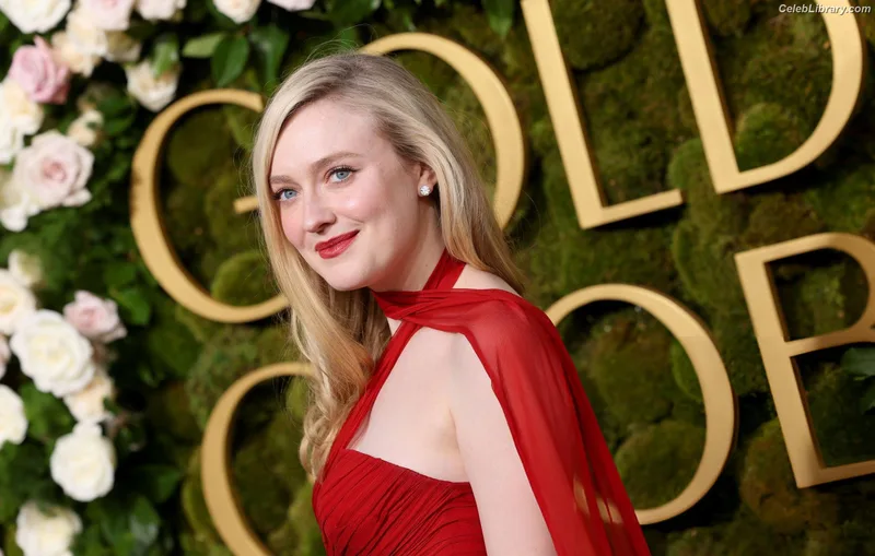 Dakota Fanning photo 15 of 728