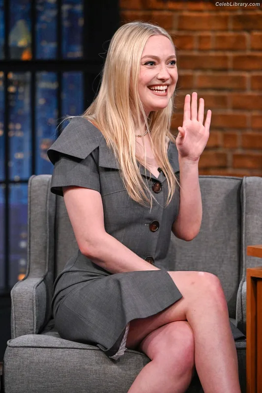 Dakota Fanning photo 6 of 728