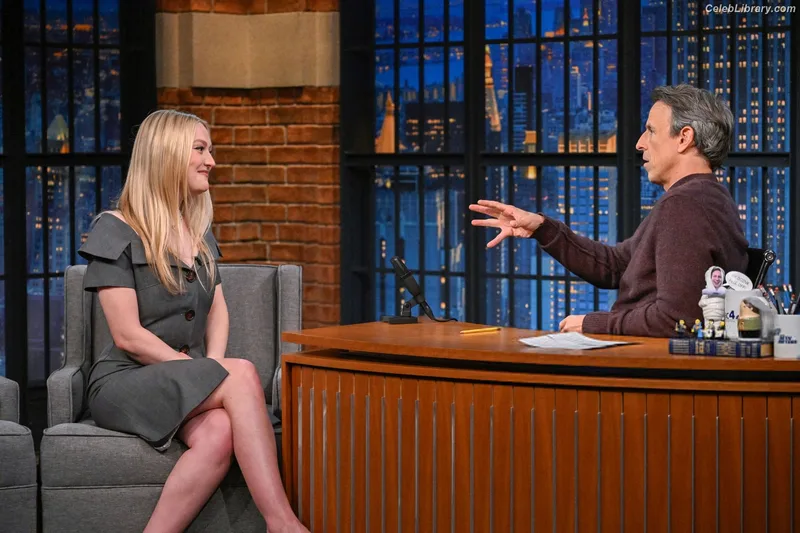 Dakota Fanning photo 8 of 728