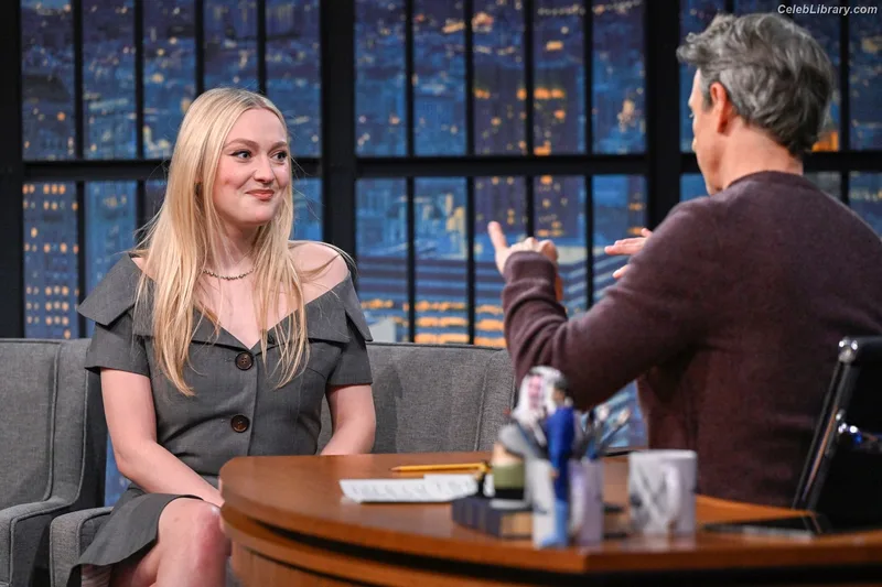 Dakota Fanning photo 9 of 728