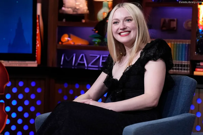 Dakota Fanning photo 12 of 728