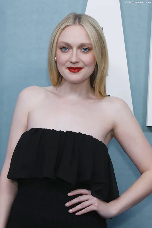 Dakota Fanning photo 9 of 728