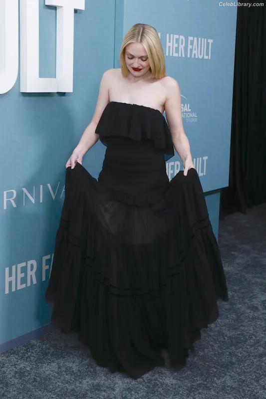 Dakota Fanning photo 15 of 728