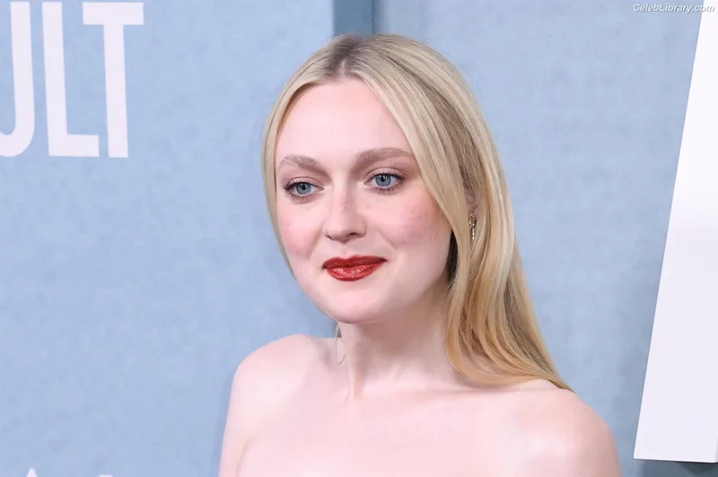 Dakota Fanning photo 19 of 728