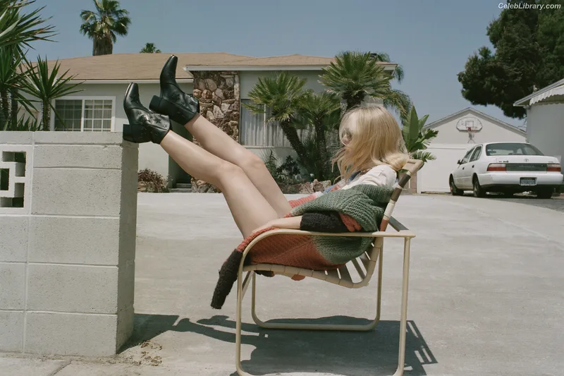 Dakota Fanning photo 1 of 728