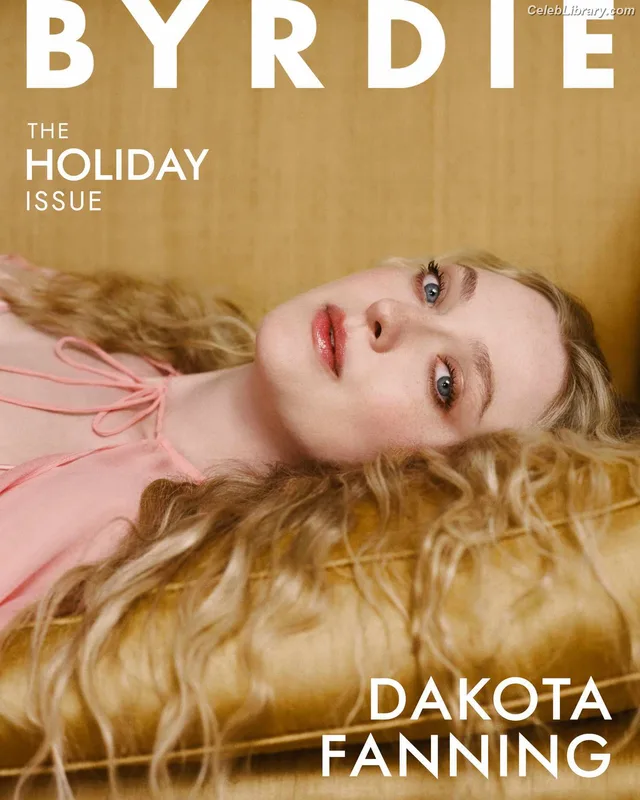 Dakota Fanning photo 4 of 728