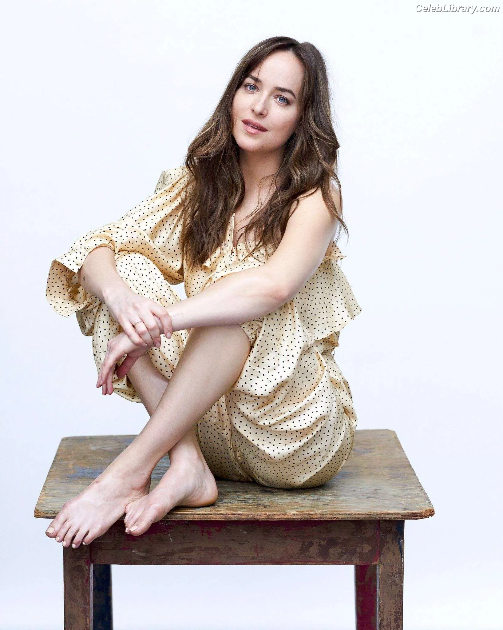 Dakota Johnson photo 8 of 1131