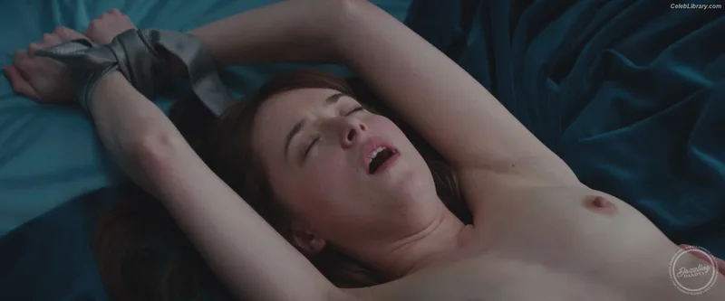 Dakota Johnson photo 24 of 1132