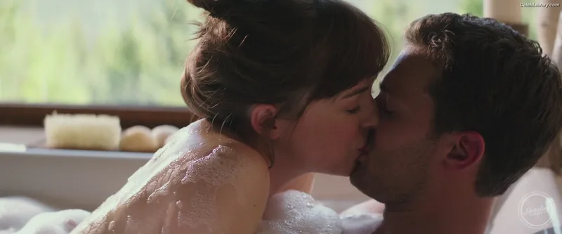 Dakota Johnson photo 4 of 1132