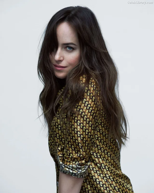 Dakota Johnson photo 14 of 1132