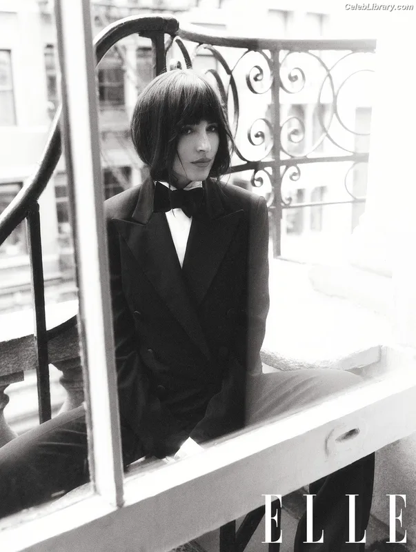 Dakota Johnson photo 21 of 1132