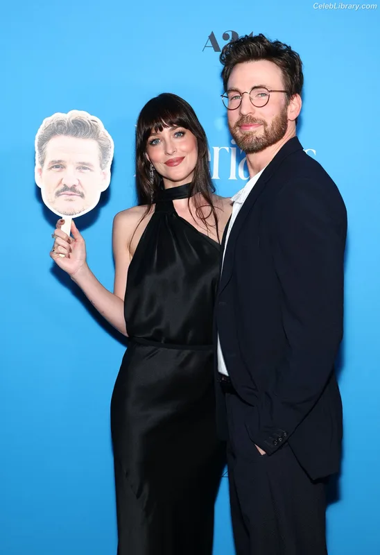 Dakota Johnson photo 9 of 1132