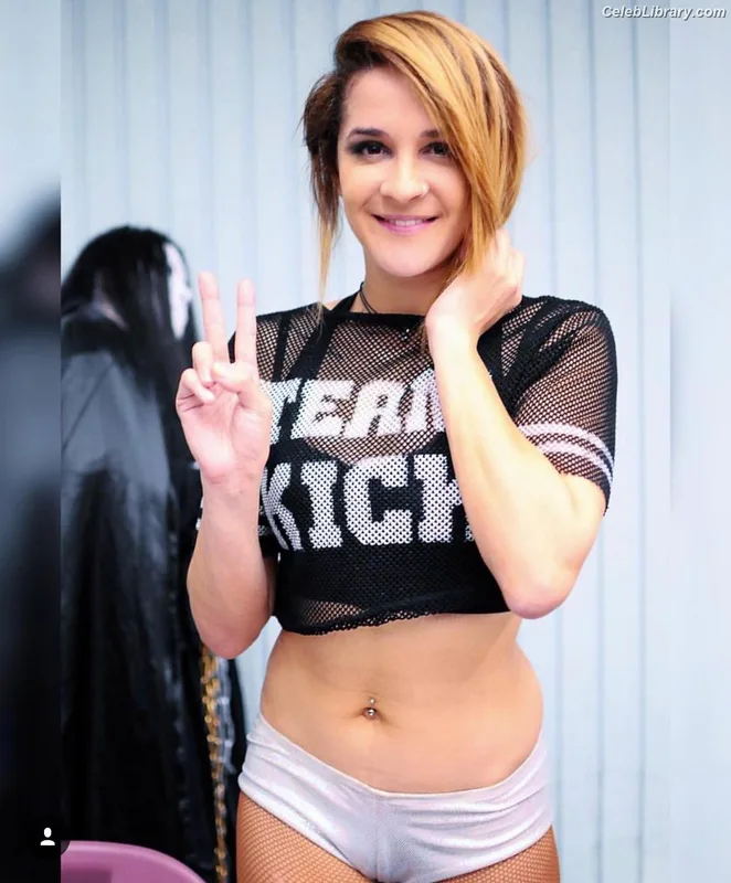 Dakota Kai photo 5 of 602