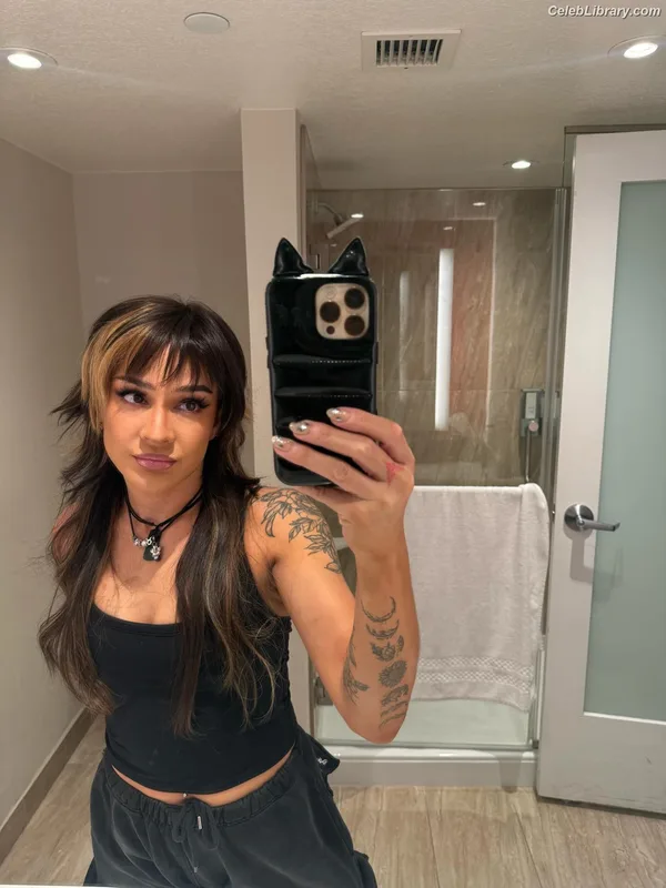 Dakota Kai photo 15 of 602