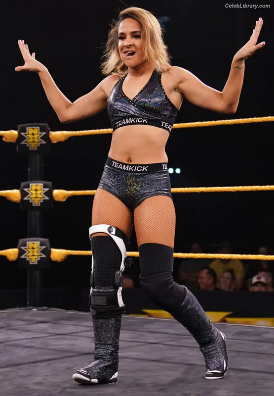 Dakota Kai photo 4 of 602
