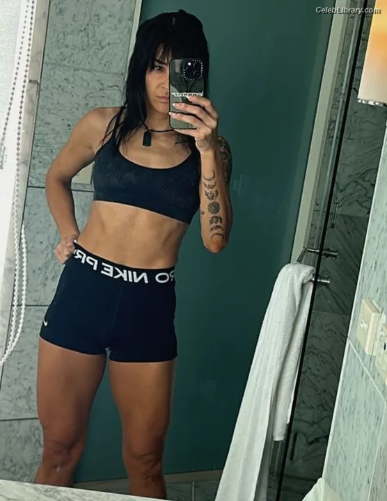 Dakota Kai photo 5 of 602