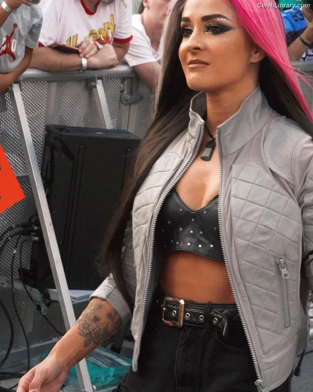 Dakota Kai photo 7 of 602