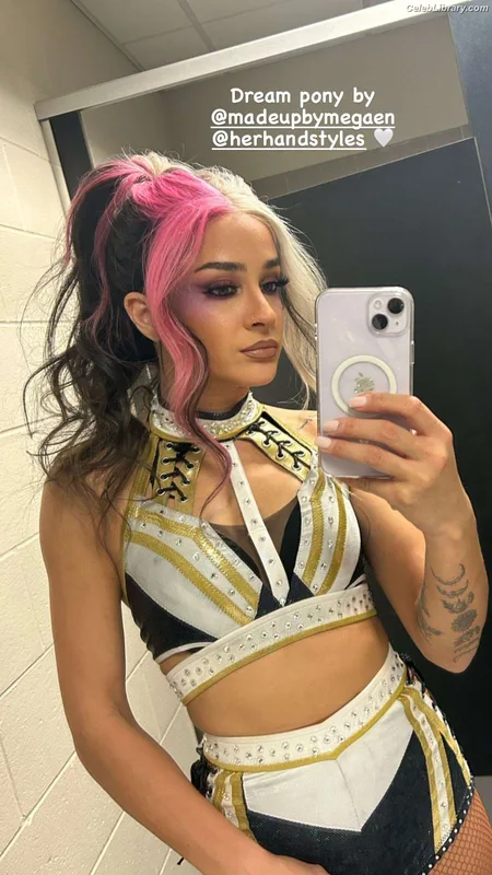 Dakota Kai photo 13 of 602