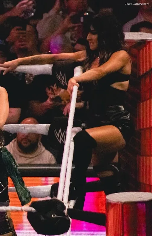 Dakota Kai photo 7 of 602