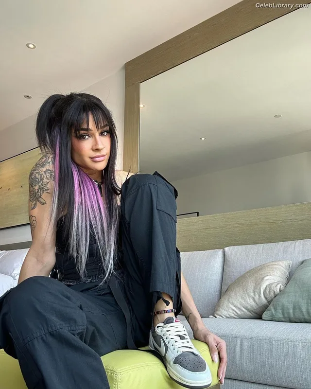Dakota Kai photo 21 of 602