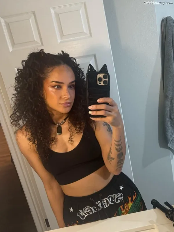 Dakota Kai photo 6 of 602