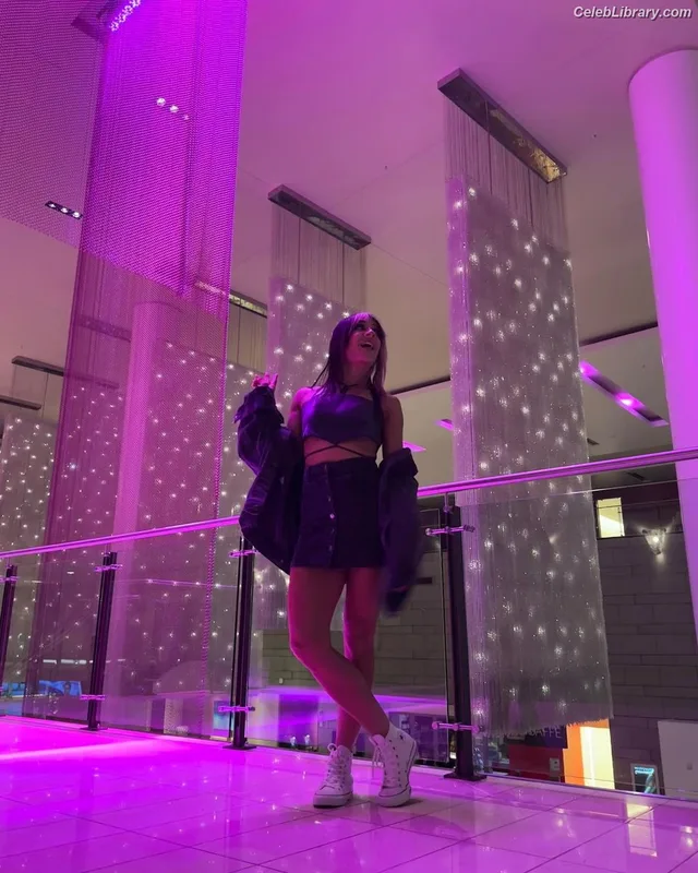 Dakota Kai photo 5 of 602