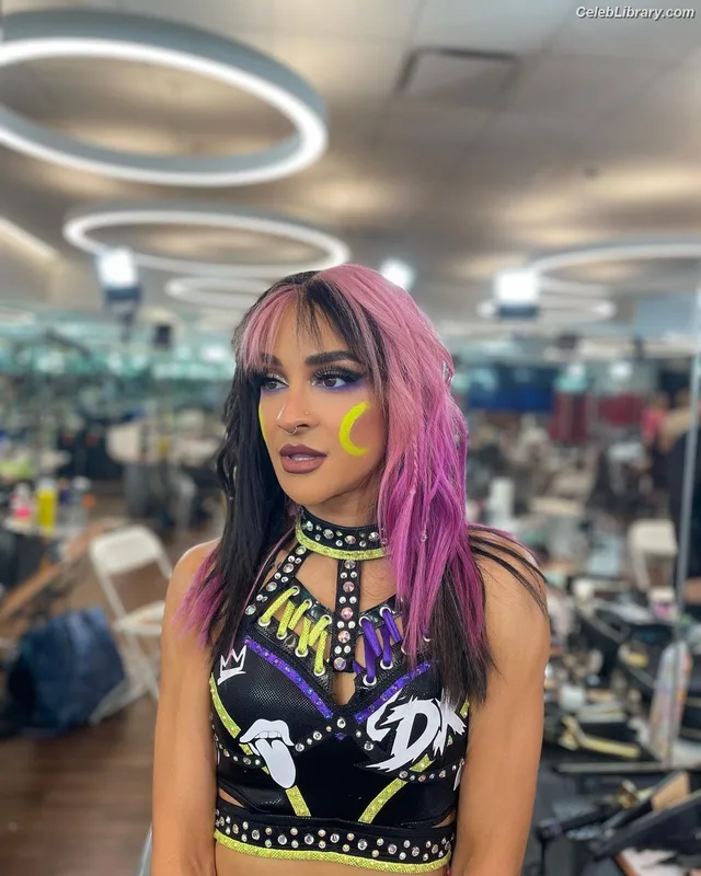 Dakota Kai photo 10 of 602