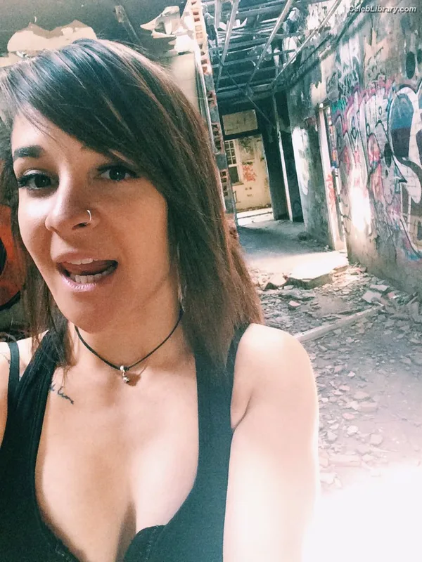 Dakota Kai photo 3 of 602