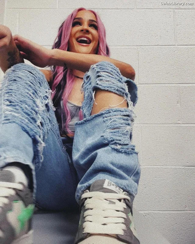 Dakota Kai photo 22 of 602