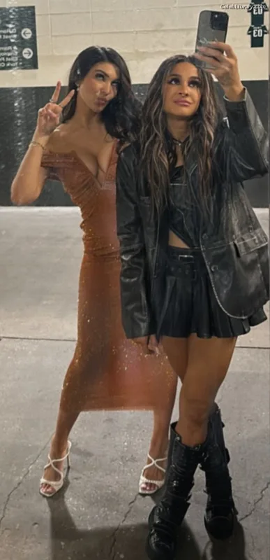 Dakota Kai photo 7 of 602